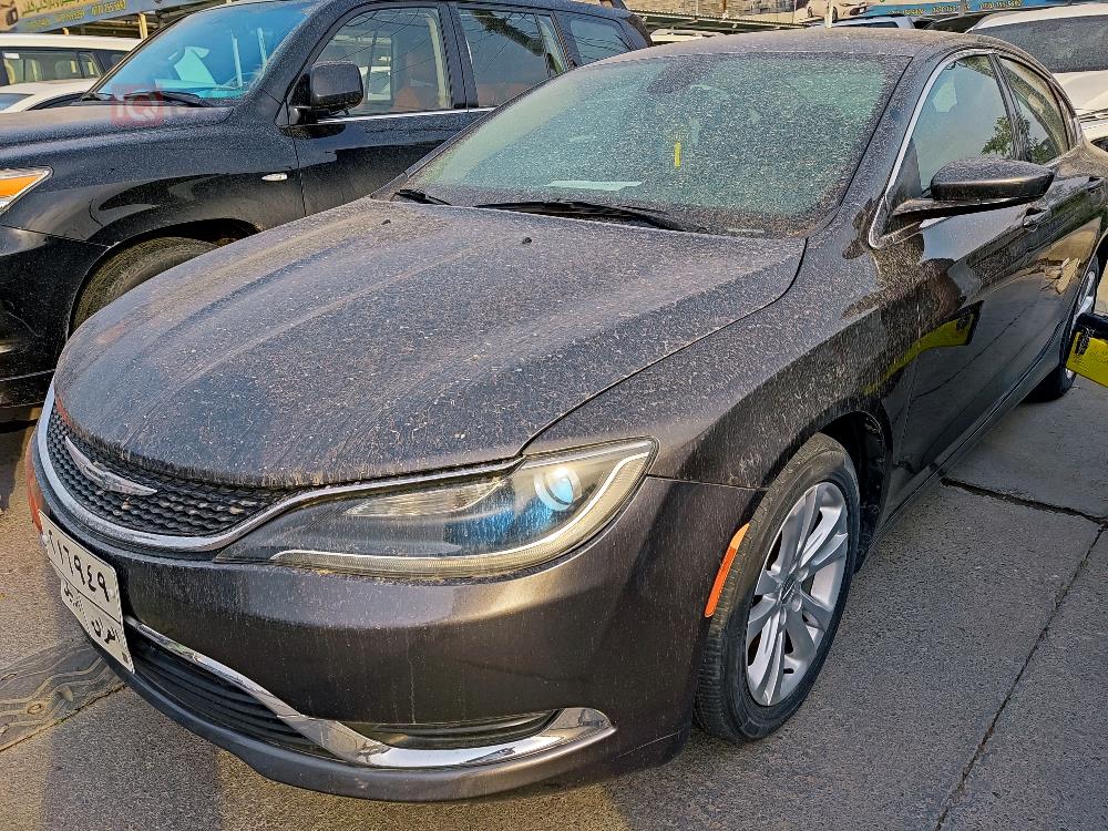 Chrysler 200